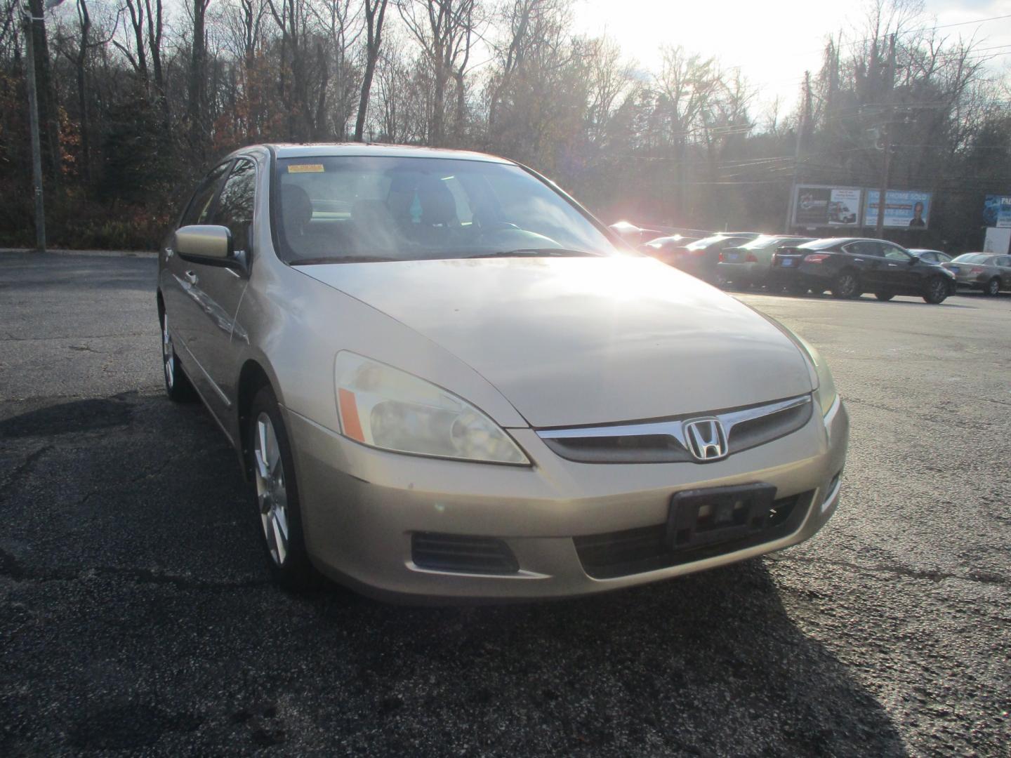 2007 GOLD Honda Accord (1HGCM665X7A) , AUTOMATIC transmission, located at 540a Delsea Drive, Sewell, NJ, 08080, (856) 589-6888, 39.752560, -75.111206 - Photo#10